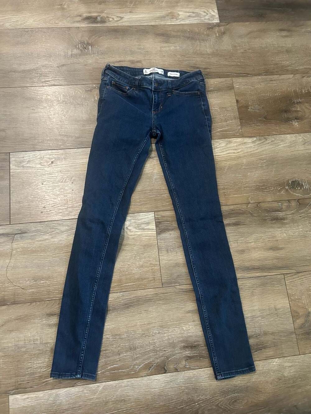Hollister Low Rise Super Skinny Jeans Size 3L W26 L32 Dark Wash Blue Denim